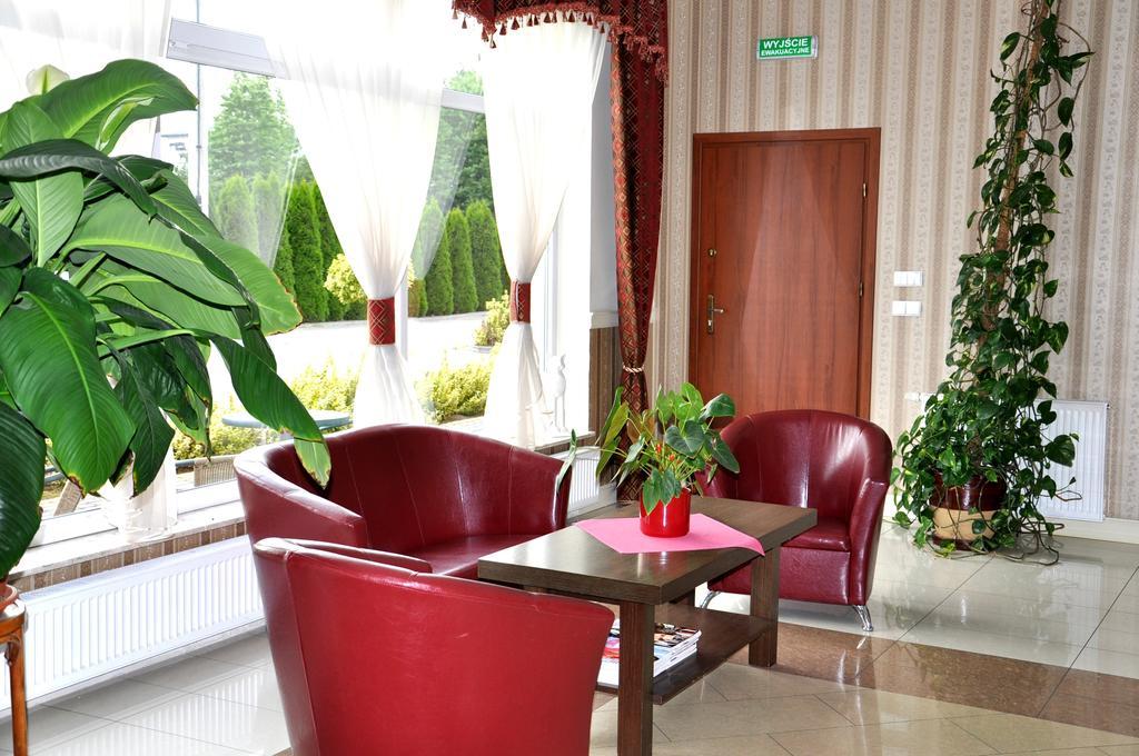 Hotel Korona Rzeszów Εξωτερικό φωτογραφία