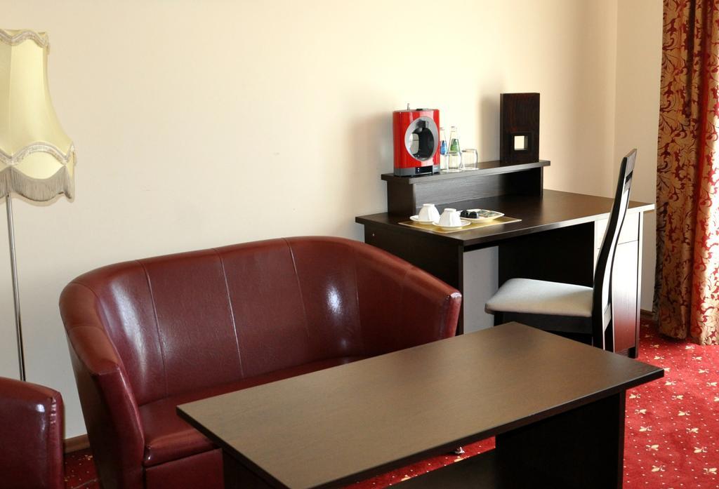 Hotel Korona Rzeszów Εξωτερικό φωτογραφία