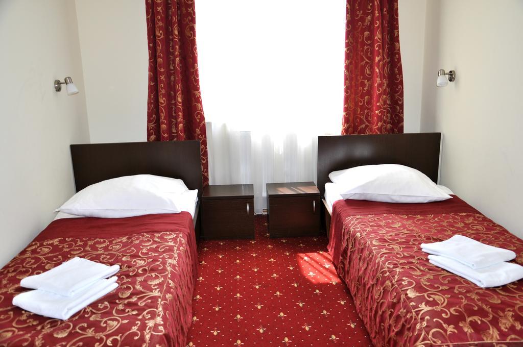 Hotel Korona Rzeszów Εξωτερικό φωτογραφία
