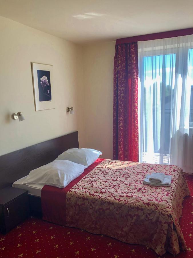 Hotel Korona Rzeszów Εξωτερικό φωτογραφία